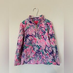 Lilly Pulitzer Skipper Popover in Isn't She Lilly UPF
50+ Track Jacket Size 6-7